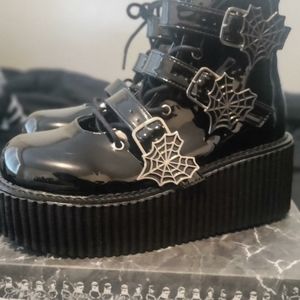 Demonia creepers